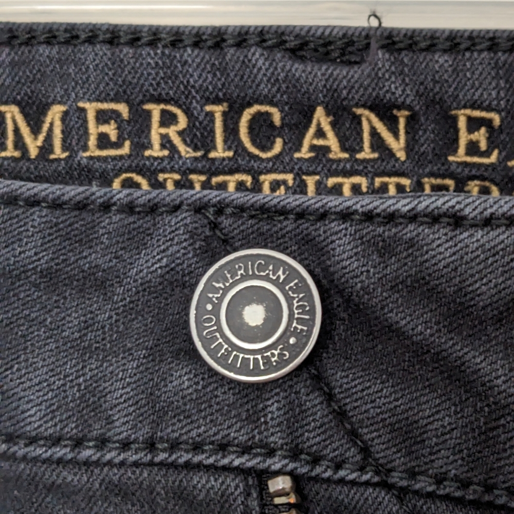 American Eagle Outfitters Men's Black Straight Jeans - Picture 5 of 10